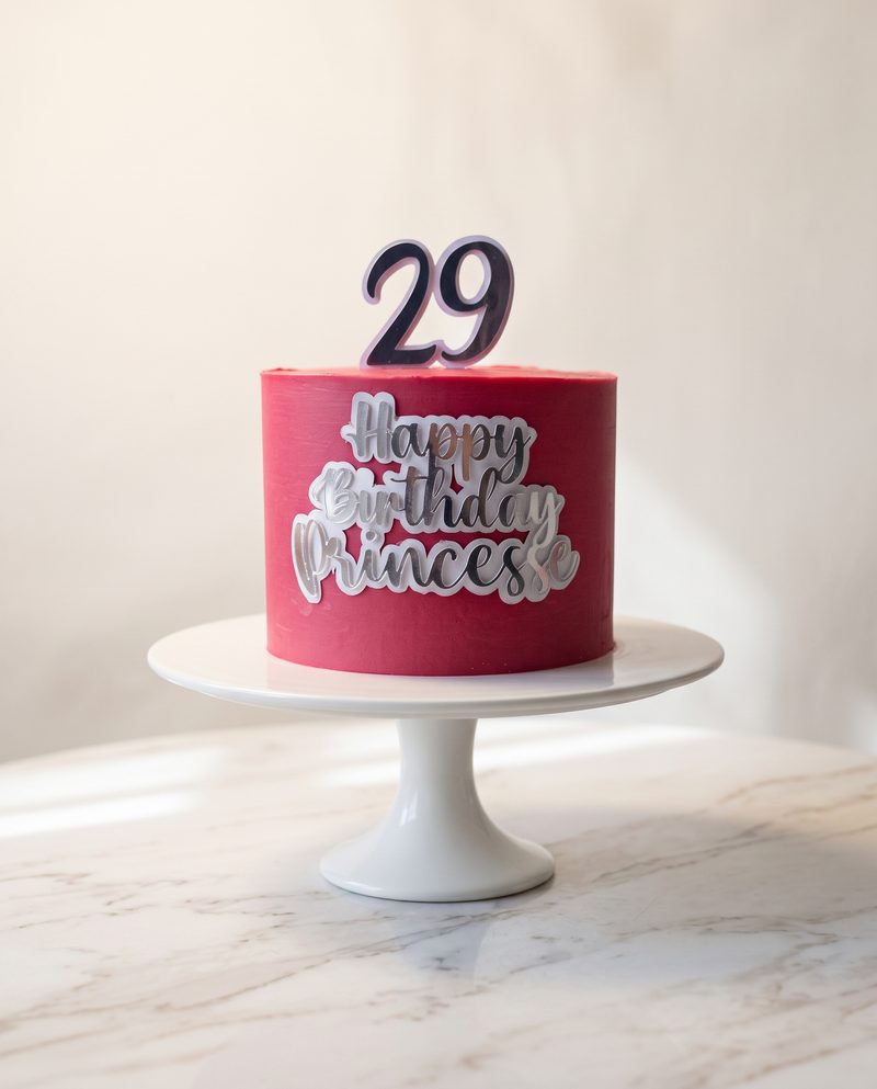 Gâteau d'anniversaire fuchsia « 29 »